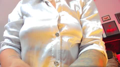 Kiraaaa 0 online show from 01/18/25, 08:30