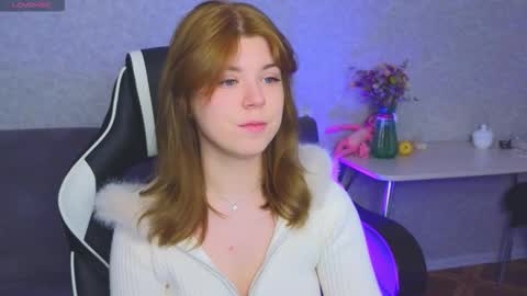 Molly   Emily online show from 11/25/25, 02:50