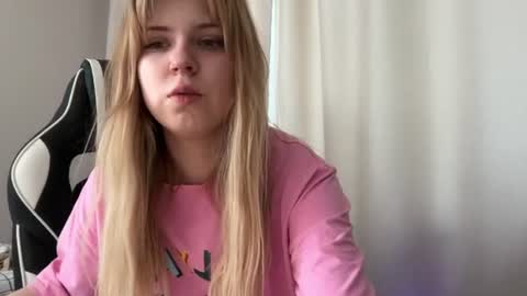 Molly   Emily online show from 06/20/26, 09:45