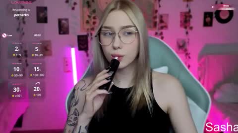 _kitekat_ online show from 11/07/25, 11:32