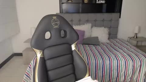 _kitten_1 online show from 01/13/25, 12:45