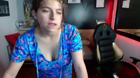 _kitten_1 online show from 02/12/25, 01:59