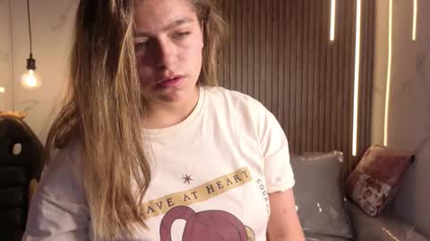 _kitten_1 online show from 01/12/26, 02:22