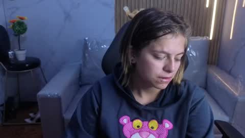_kitten_1 online show from 05/26/26, 03:24