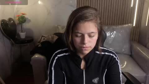 _kitten_1 online show from 06/02/26, 11:51