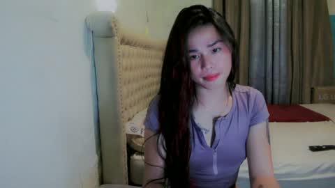 Snapshot of _kittieluxe chatting on 06/18/26, 10:52 _kittieluxe online show from 06/18/26, 10:52