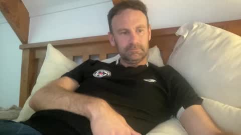 Kiwi online show from 10/13/25, 10:43