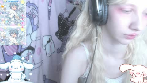  kuro  online show from 12/21/24, 11:44