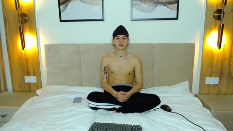 Kurt online show from 02/04/25, 01:56