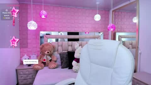 Laura online show from 04/08/26, 12:49