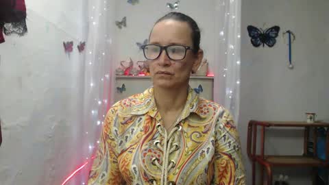 SANDRA online show from 02/17/26, 05:04