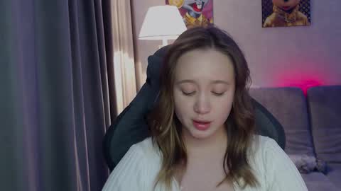 _lalune_ online show from 10/29/25, 08:21