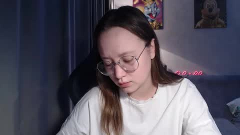 Snapshot of _lalune_ chatting on 01/17/26, 06:00 _lalune_ online show from 01/17/26, 06:00