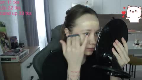 Snapshot of _lalune_ chatting on 02/01/26, 10:47 _lalune_ online show from 02/01/26, 10:47