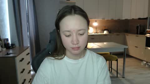 Snapshot of _lalune_ chatting on 02/04/26, 10:21 _lalune_ online show from 02/04/26, 10:21