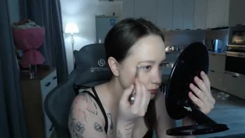 Snapshot of _lalune_ chatting on 02/23/26, 02:58 _lalune_ online show from 02/23/26, 02:58