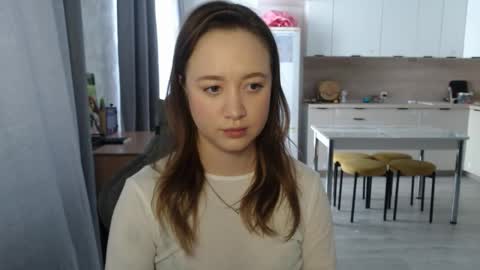 _lalune_ online show from 03/05/26, 10:33