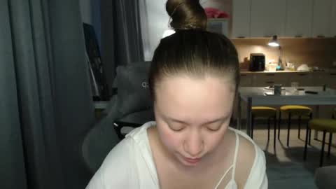 _lalune_ online show from 03/31/26, 03:01