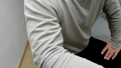 Layne online show from 03/27/26, 09:42