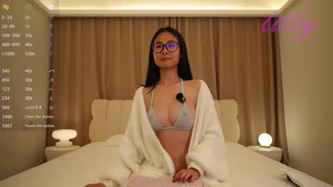 _lillilly_ online show from 02/27/26, 04:45