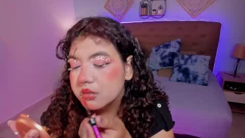 Liily online show from 11/20/25, 07:13