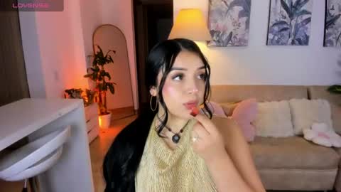 Lina. online show from 06/10/26, 04:45