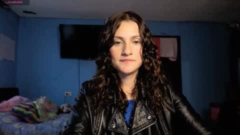 Lindasy online show from 12/21/25, 10:06