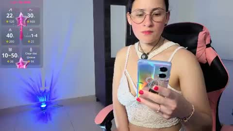Lindasy online show from 07/16/26, 11:49