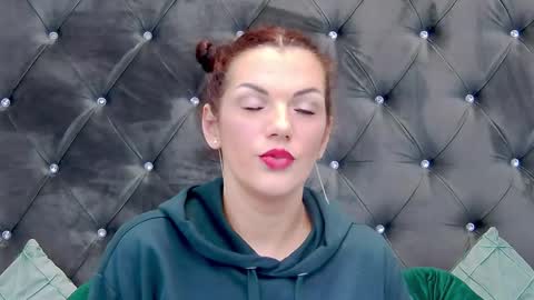 Lisa online show from 02/10/25, 06:13