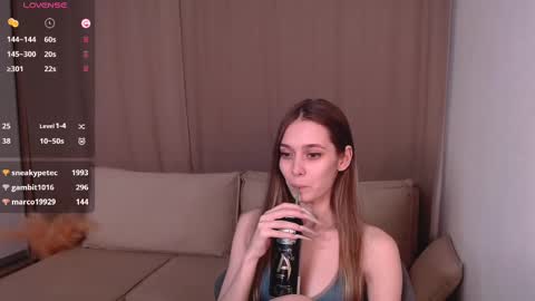 Snapshot of _little_imp_ chatting on 03/12/25, 03:13 Amelia online show from 03/12/25, 03:13