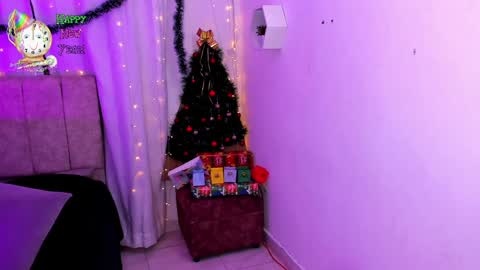 Ivy 3 online show from 01/03/25, 10:08