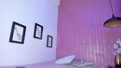 Anna online show from 04/17/26, 11:57