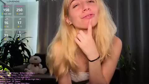 Snapshot of _littlesammy chatting on 06/15/26, 06:21 Sammy online show from 06/15/26, 06:21