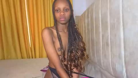 Littlevenus online show from 11/19/25, 11:43