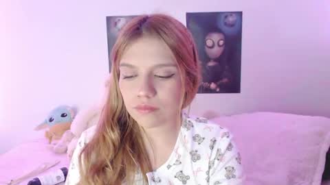 Sofia 3 online show from 05/26/26, 02:18