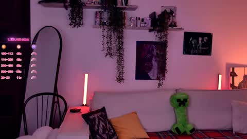 Lolly online show from 11/22/25, 09:19