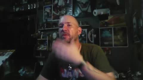 That guy online show from 09/23/25, 07:33