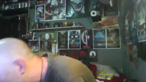 That guy online show from 09/26/25, 07:34