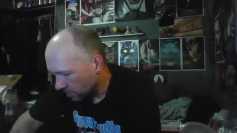 That guy online show from 04/12/26, 03:17