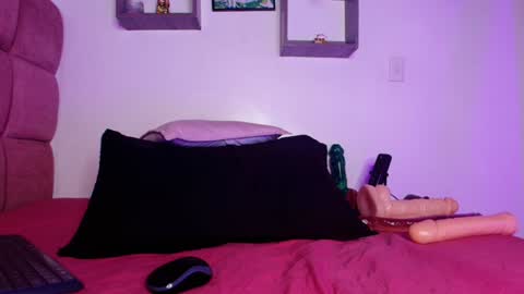 Lorrayne online show from 01/22/25, 11:56