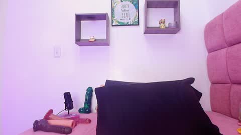 Lorrayne online show from 01/25/25, 11:44