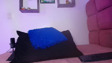 Lorrayne online show from 02/25/25, 12:03