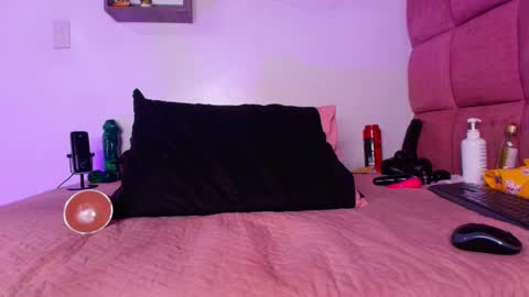 Lorrayne online show from 02/25/25, 03:05