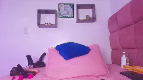 Lorrayne online show from 02/27/25, 12:02