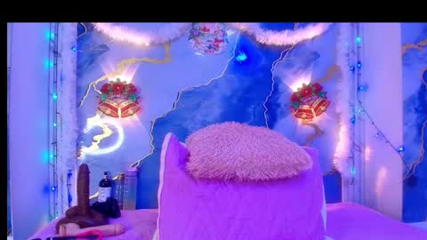 Lorrayne online show from 12/18/25, 12:22