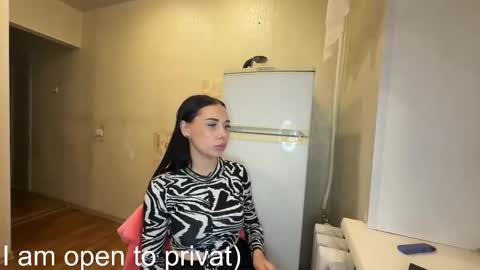 Mary online show from 10/09/25, 01:53