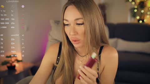 Melanie online show from 10/27/25, 12:20