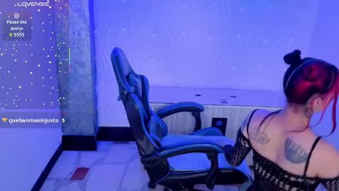 Lucia online show from 10/08/25, 05:43