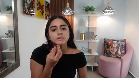 Snapshot of _lucy_grey chatting on 05/22/26, 11:05 Lucy online show from 05/22/26, 11:05