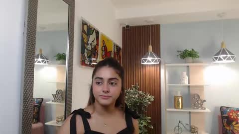Snapshot of _lucy_grey chatting on 05/30/26, 11:07 Lucy online show from 05/30/26, 11:07